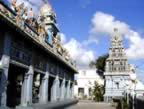 Mauritius_other_temple_1587.jpg (90kb)
